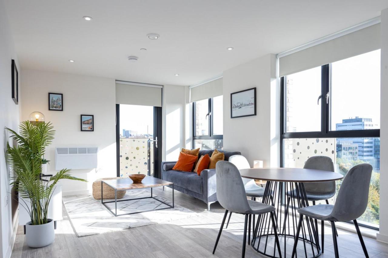 Guestready - A Modern Getaway In Vauxhall ลิเวอร์พูล ภายนอก รูปภาพ